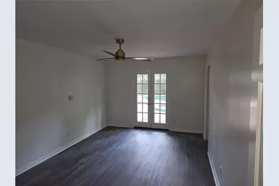 10010 Burgoyne Road, Houston, TX 77042 - Photo 9