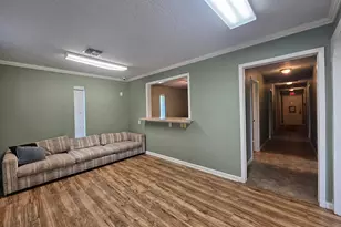 1501 6th St N, Texas City, TX 77590 - Photo 9