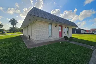 1501 6th St N, Texas City, TX 77590 - Photo 11