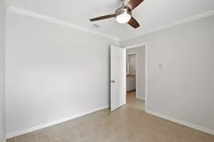 9203 Kirkmont Dr, Houston, TX 77089 - Photo 33