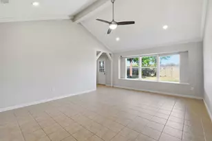 9203 Kirkmont Dr, Houston, TX 77089 - Photo 11