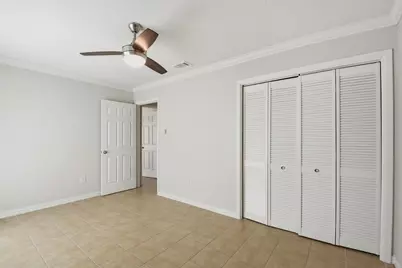 9203 Kirkmont Drive, Houston, TX 77089 - Photo 37