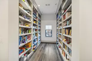 5353 Lampasas St, Houston, TX 77056 - Photo 23