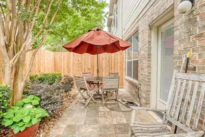 1735 Michigan Street, Houston, TX 77006 - Photo 3