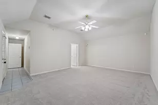 2526 Purple Horse Dr, League City, TX 77573 - Photo 7