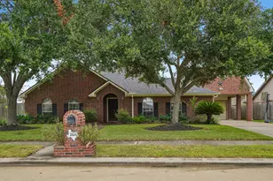 2526 Purple Horse Dr, League City, TX 77573 - Photo 1