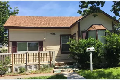 720 4th Avenue N, Texas City, TX 77590 - Photo 1