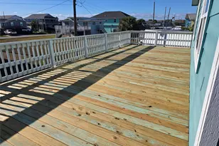 4102 Kent Dr, Galveston, TX 77554 - Photo 9