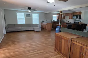 4102 Kent Dr, Galveston, TX 77554 - Photo 13