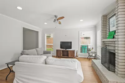 30 Village Knoll Place, The Woodlands, TX 77381 - Photo 13