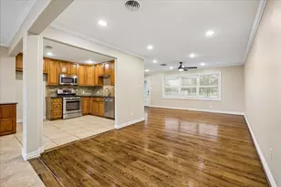4402 Libbey Ln, Houston, TX 77092 - Photo 13