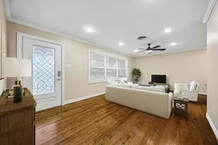 4402 Libbey Ln, Houston, TX 77092 - Photo 9