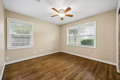 4402 Libbey Lane, Houston, TX 77092 - Photo 19