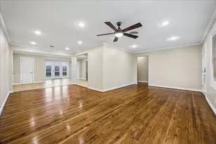 4402 Libbey Ln, Houston, TX 77092 - Photo 7