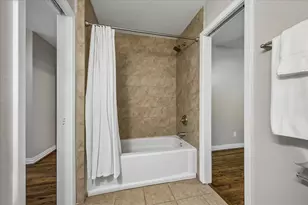 4402 Libbey Ln, Houston, TX 77092 - Photo 23