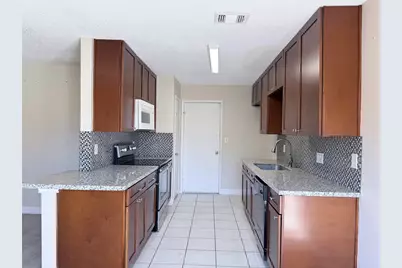 2222 Sunset Trail, Sugar Land, TX 77478 - Photo 9