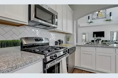 5315 Cj Walker Lane, Houston, TX 77048 - Photo 3