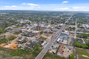 104 Kessler St, Hallettsville, TX 77964 - Photo 9