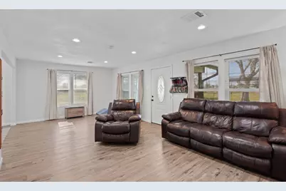 7217 Highland Road, Santa Fe, TX 77517 - Photo 9