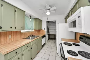 1301 Briarcliff St, Conroe, TX 77385 - Photo 29