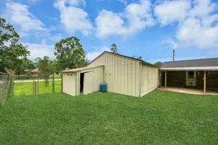 1301 Briarcliff St, Conroe, TX 77385 - Photo 11