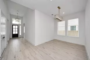 9510 Chateau Hill, Manvel, TX 77578 - Photo 5
