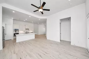 9510 Chateau Hill, Manvel, TX 77578 - Photo 11