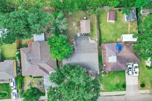7914 Belbay St, Houston, TX 77033 - Photo 27