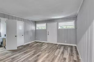 7914 Belbay St, Houston, TX 77033 - Photo 19
