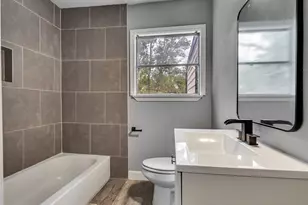 7914 Belbay St, Houston, TX 77033 - Photo 13