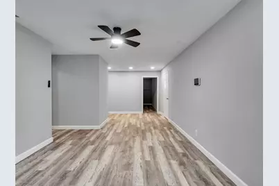 7914 Belbay Street, Houston, TX 77033 - Photo 5