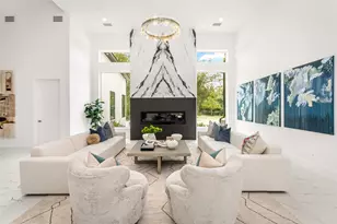 625 Piney Point Rd, Houston, TX 77024 - Photo 9