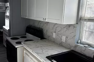 100 Ross St, Huntsville, TX 77320 - Photo 11