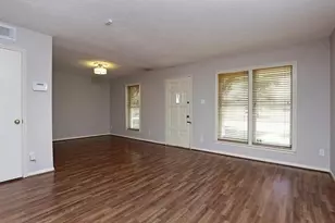 10432 Hammerly Blvd, Houston, TX 77043 - Photo 11