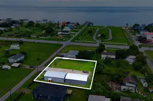 215 22nd St, Dickinson, TX 77539 - Photo 3