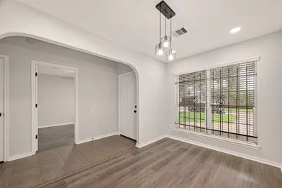 5102 Park Village Drive, Houston, TX 77048 - Photo 7