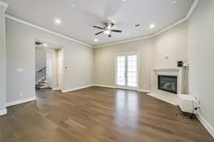 10914 Brookeshire Chase Ln, Houston, TX 77043 - Photo 7