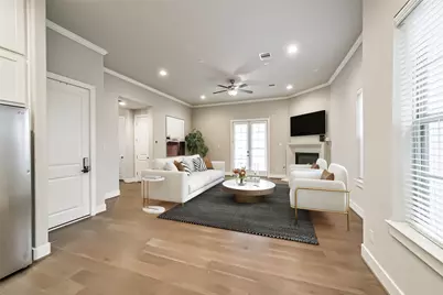 10914 Brookeshire Chase Lane, Houston, TX 77043 - Photo 5