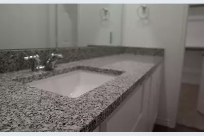 504 Oak Chase Avenue, Dayton, TX 77535 - Photo 9