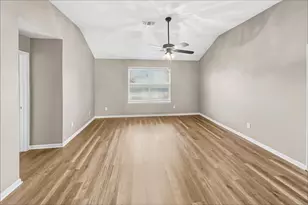 8514 Owen Lake Ct, Houston, TX 77095 - Photo 9