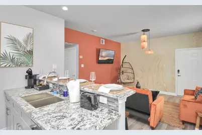 7823 Gladstone Street #B1, Houston, TX 77051 - Photo 9