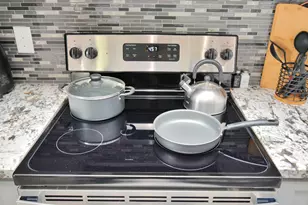 7823 Gladstone St, Houston, TX 77051 - Photo 7