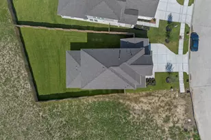 2629 Lake Bryan Dr, Dayton, TX 77535 - Photo 5