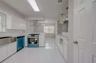 5622 Valkeith Dr, Houston, TX 77096 - Photo 13