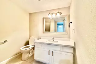 9556 Windswept Ln, Houston, TX 77063 - Photo 5