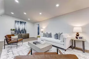 9219 Timberside Dr, Houston, TX 77025 - Photo 9