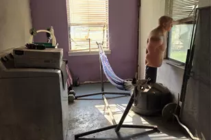 900 E Houston St, Highlands, TX 77562 - Photo 43