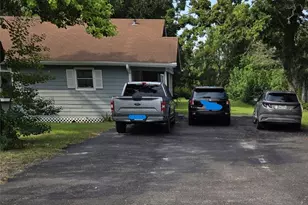 900 E Houston St, Highlands, TX 77562 - Photo 5