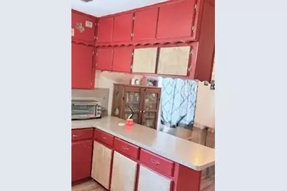 900 E Houston Street, Highlands, TX 77562 - Photo 27