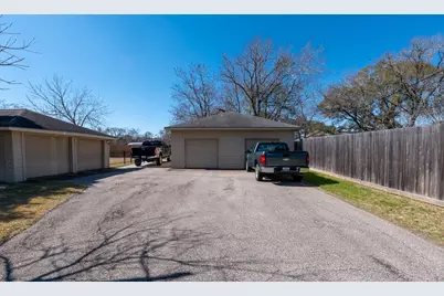 1921 East Avenue, Katy, TX 77493 - Photo 37